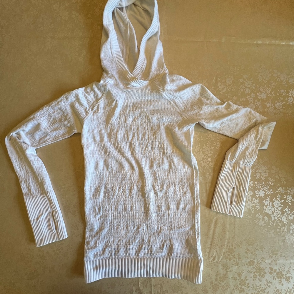 Lululemon White Hooded Beach Cover Up XS